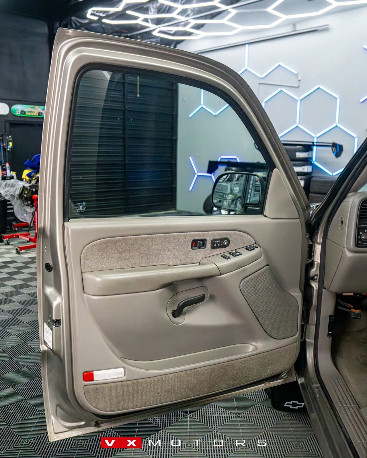 Used 2000 Chevrolet Silverado 1500 LT image 9