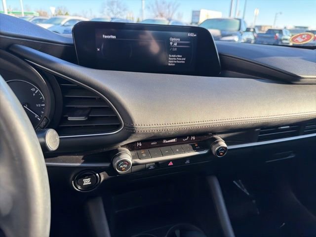 Used 2021 MAZDA MAZDA3 s image 29
