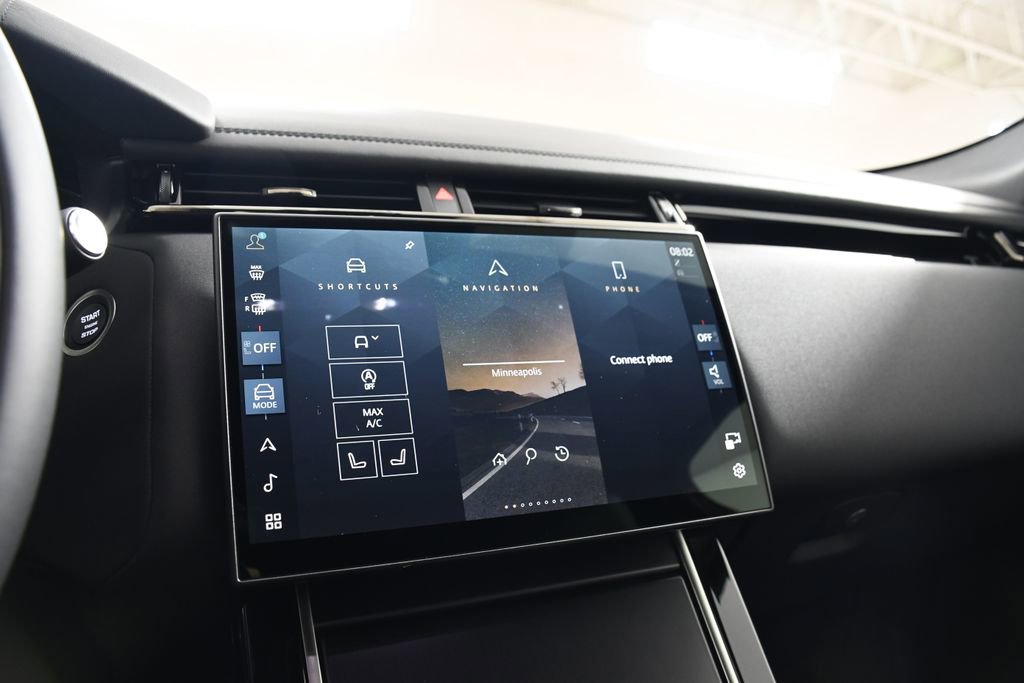 Certified 2026 Land Rover Range Rover Velar Dynamic SE AWD/4WD image 32