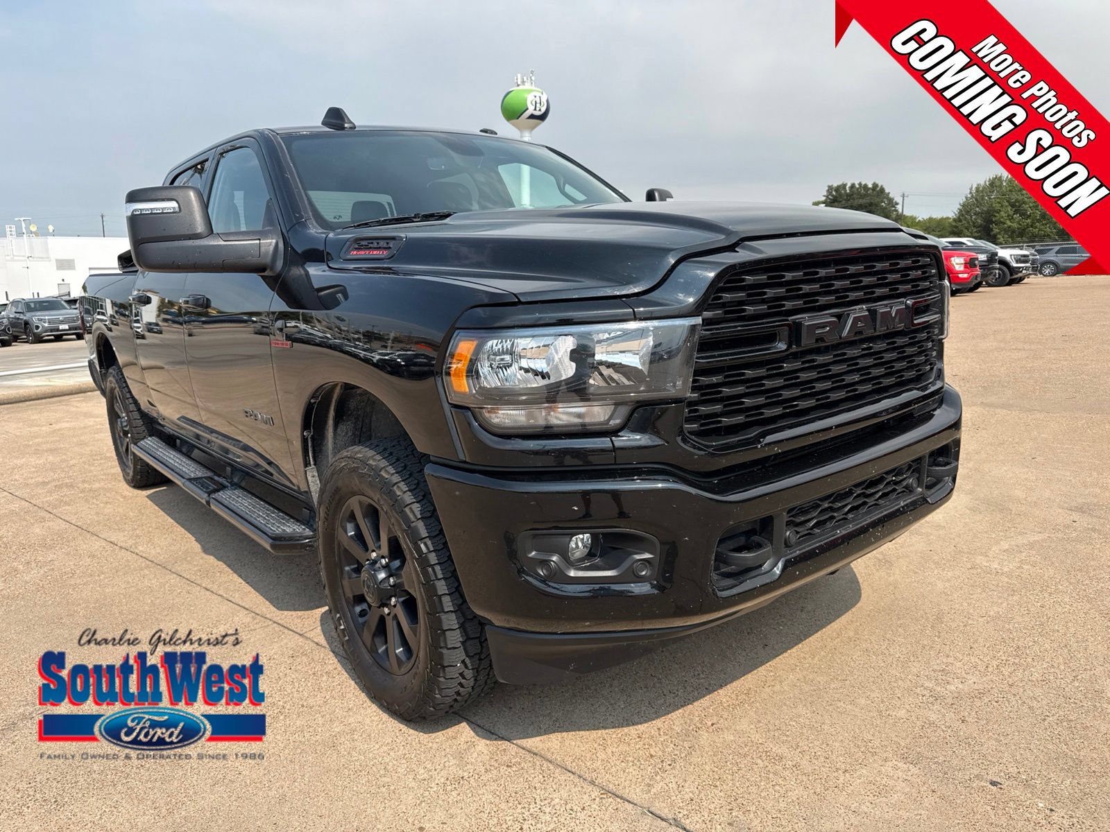 Used 2024 RAM 2500 Big Horn w/ Night Edition AWD/4WD image 1