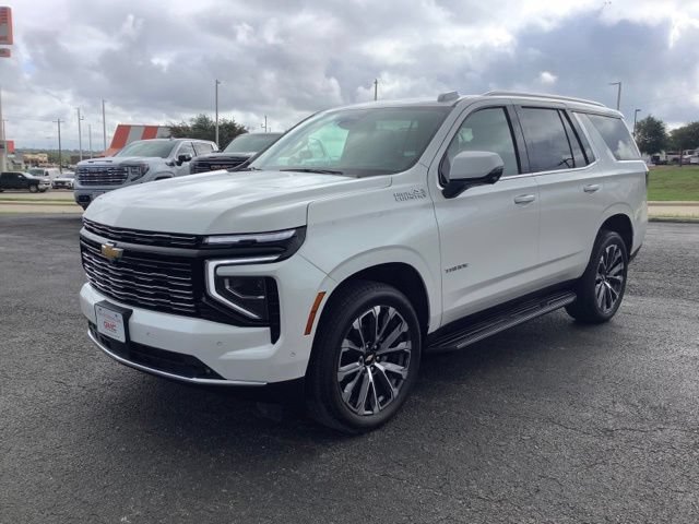Certified 2025 Chevrolet Tahoe High Country AWD/4WD image 1