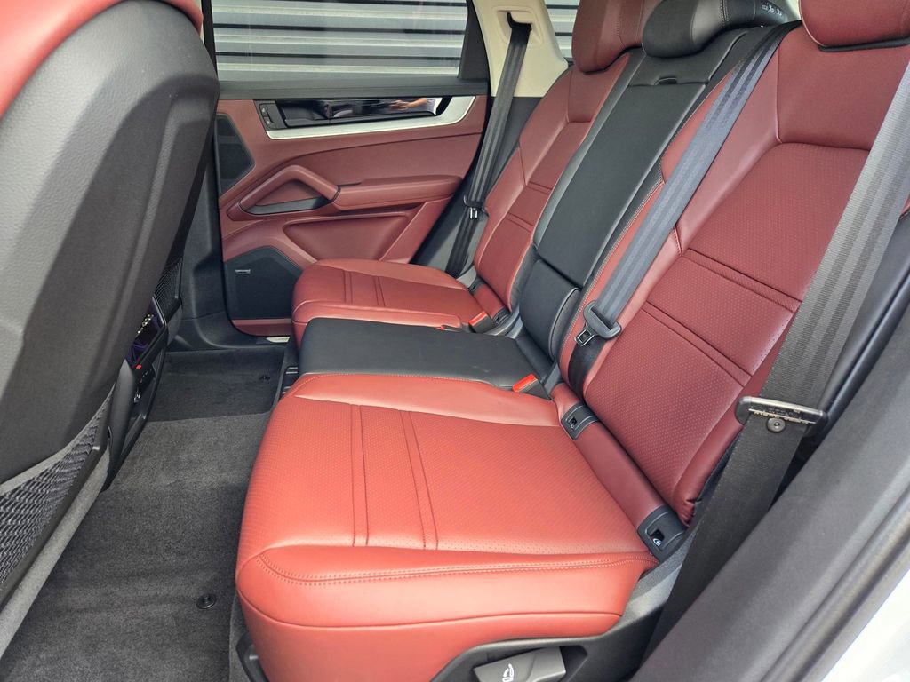 New 2026 Porsche Cayenne S image 19
