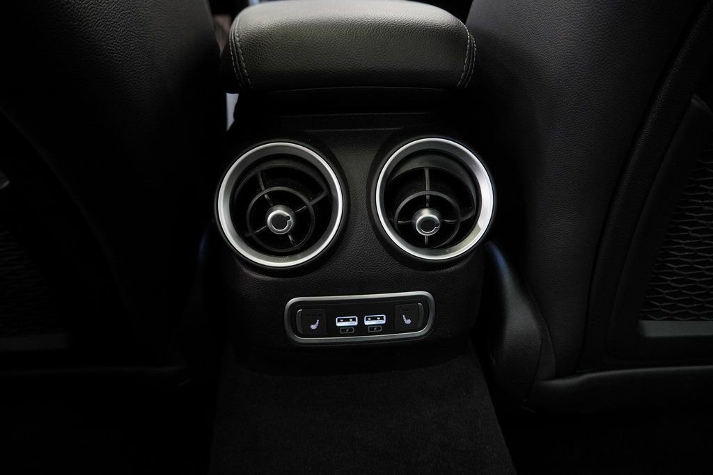 Used 2024 Alfa Romeo Giulia Veloce image 26