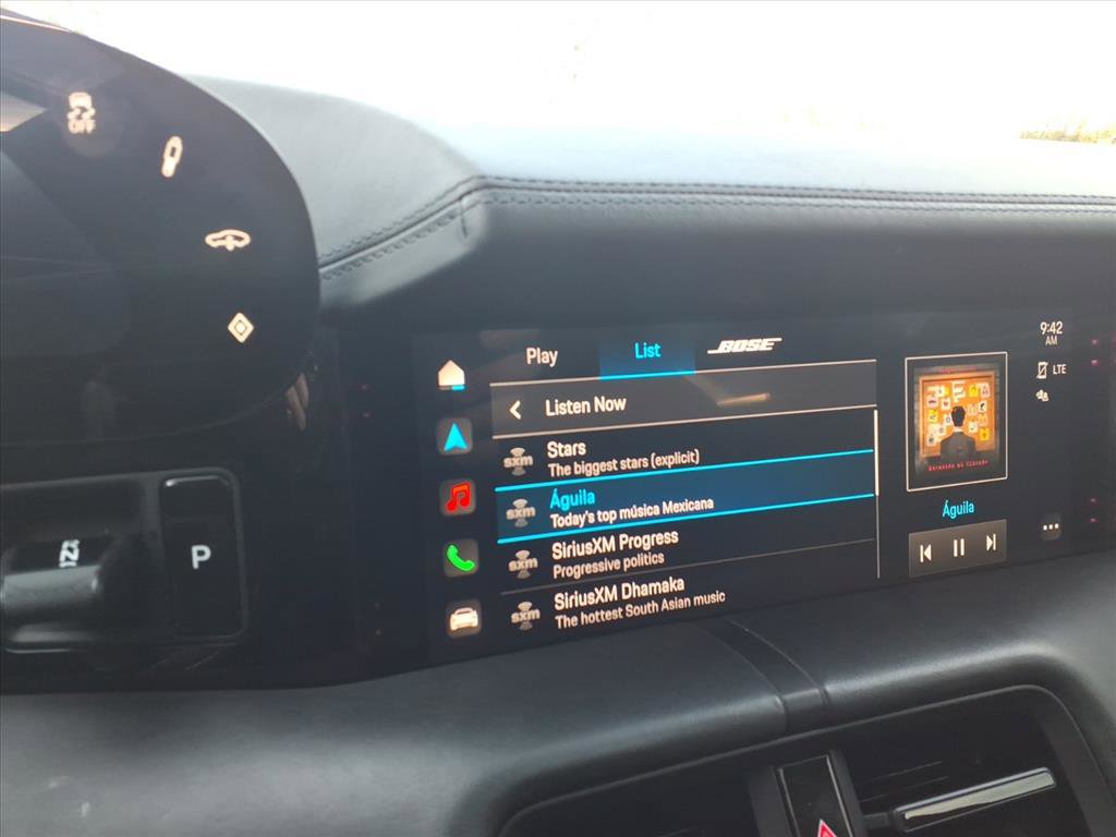 Used 2020 Porsche Taycan image 22