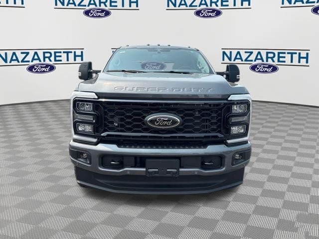 New 2026 Ford F250 Lariat w/ Black Appearance Package AWD/4WD image 2