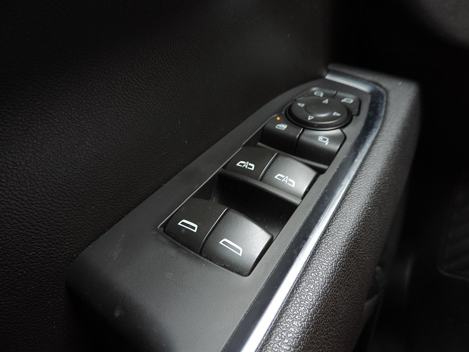 Used 2025 GMC Sierra 1500 SLT RWD image 23
