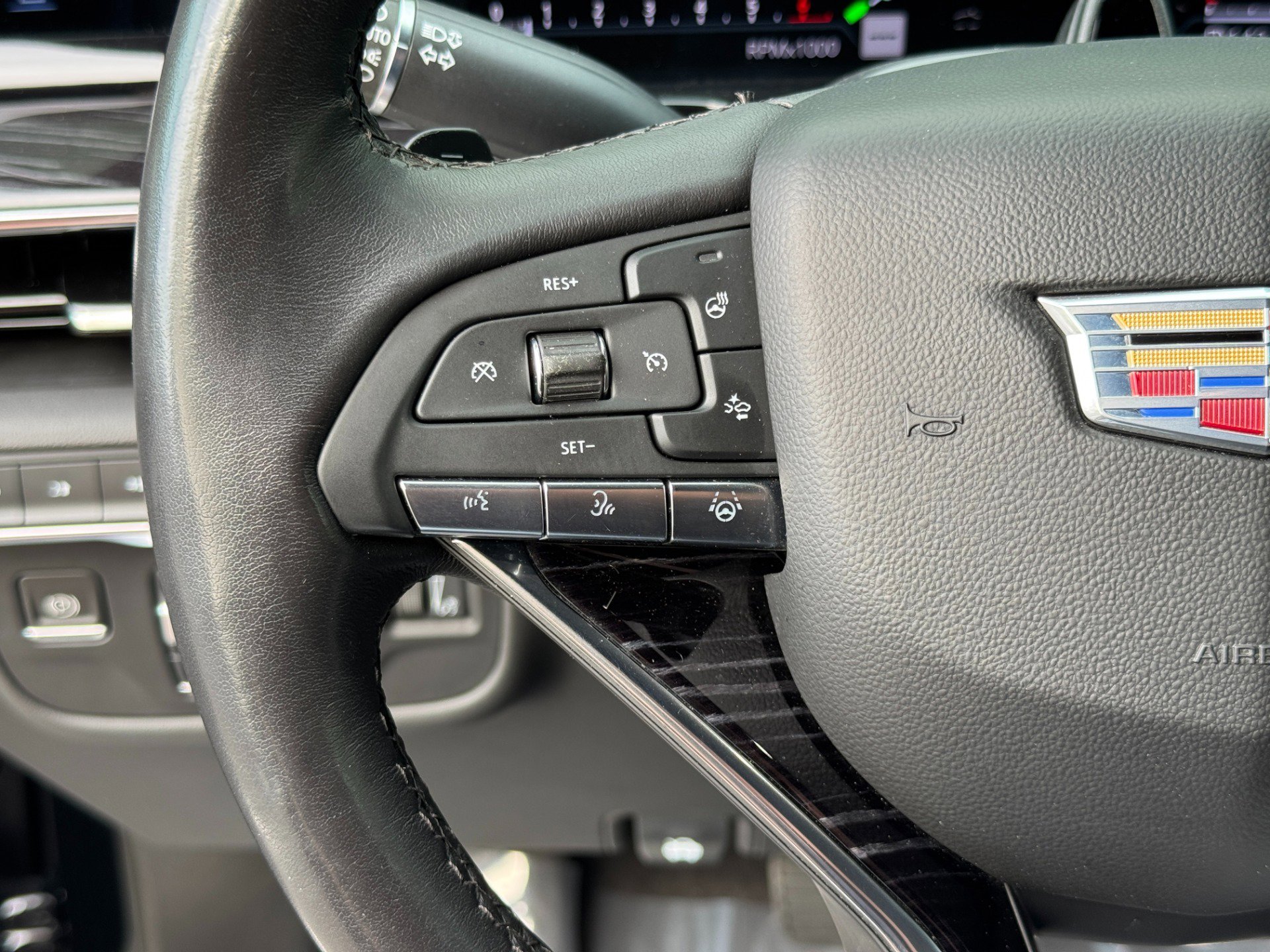 Used 2023 Cadillac Escalade ESV Sport image 32