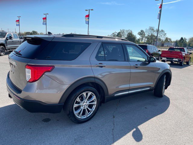 Used 2021 Ford Explorer XLT w/ Equipment Group 202A RWD image 12