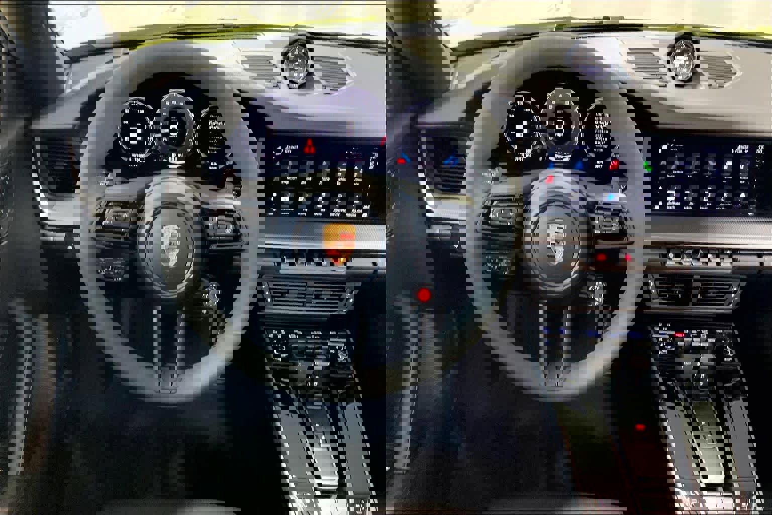 Used 2025 Porsche 911 Carrera image 6