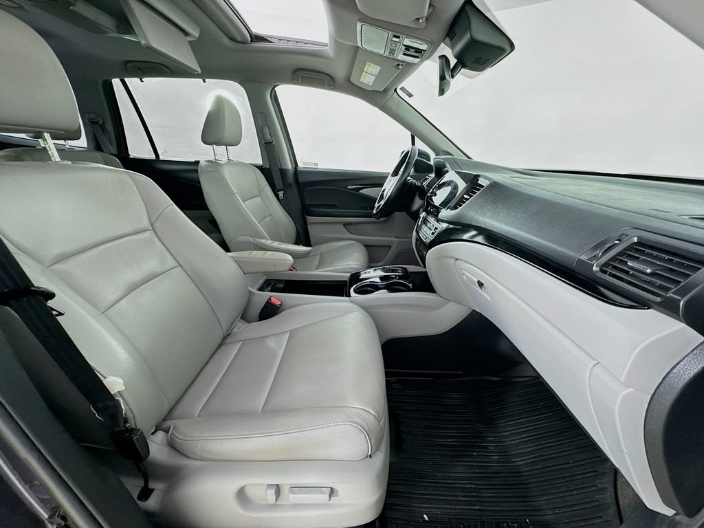 Used 2022 Honda Pilot Touring image 40