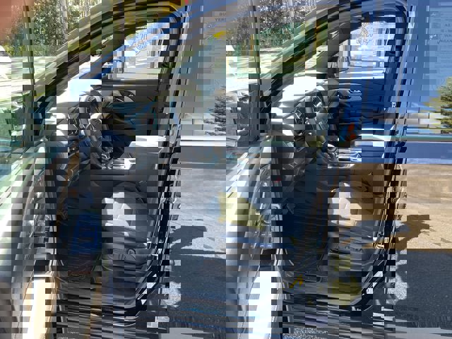 Used 2022 Chevrolet Traverse LT image 12