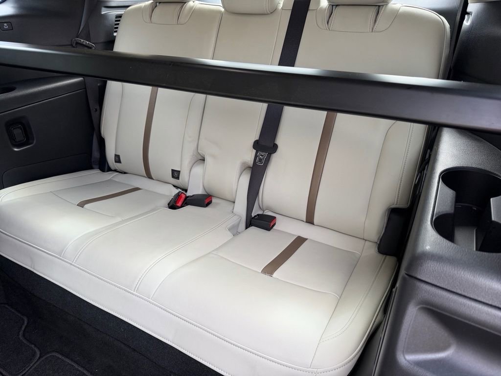 Used 2025 MAZDA CX-90 3.3 Turbo w/ Premium Plus Pkg image 14