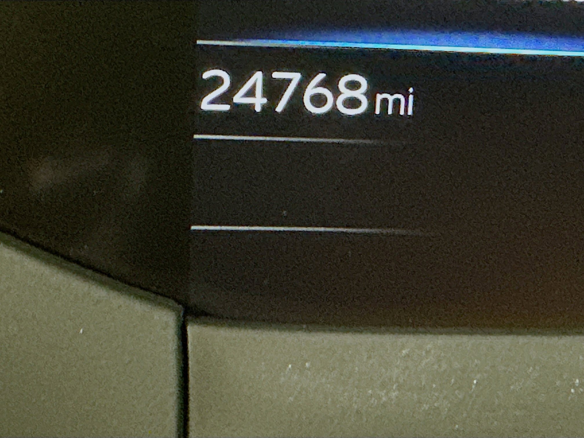 Used 2024 Toyota Prius LE image 19