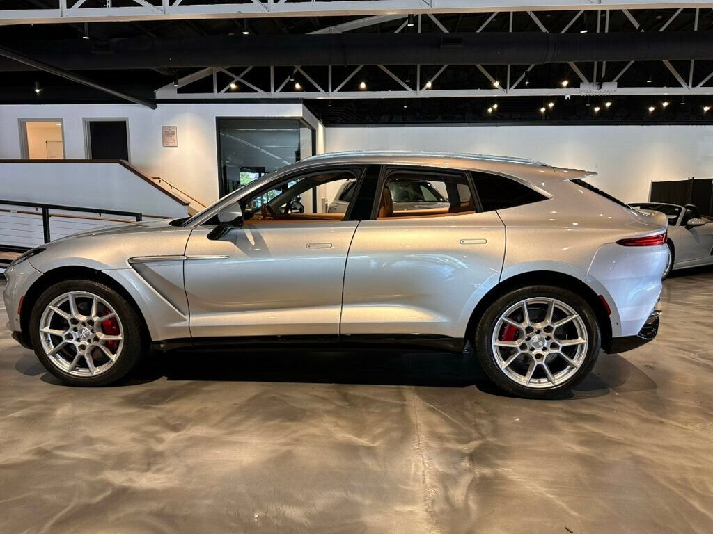 Used 2021 Aston Martin DBX AWD/4WD image 2