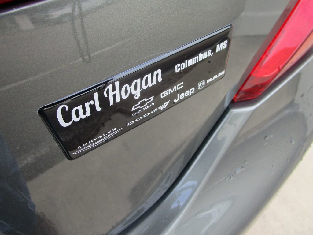 Used 2012 Toyota Camry L image 11