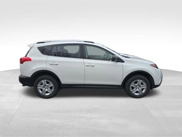 Used 2014 Toyota RAV4 LE image 8