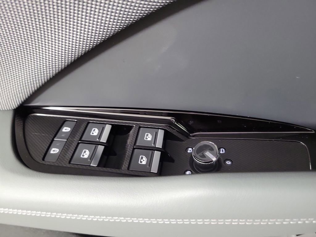 New 2026 Audi Q3 quattro 2.0T AWD/4WD image 24