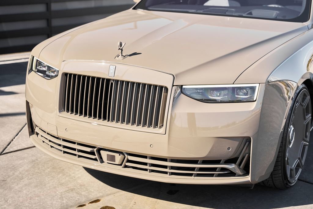 Used 2025 Rolls-Royce Ghost AWD/4WD image 7