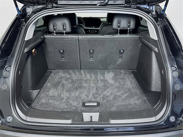 Used 2025 Chevrolet Trax LT w/ LT Convenience Package image 25