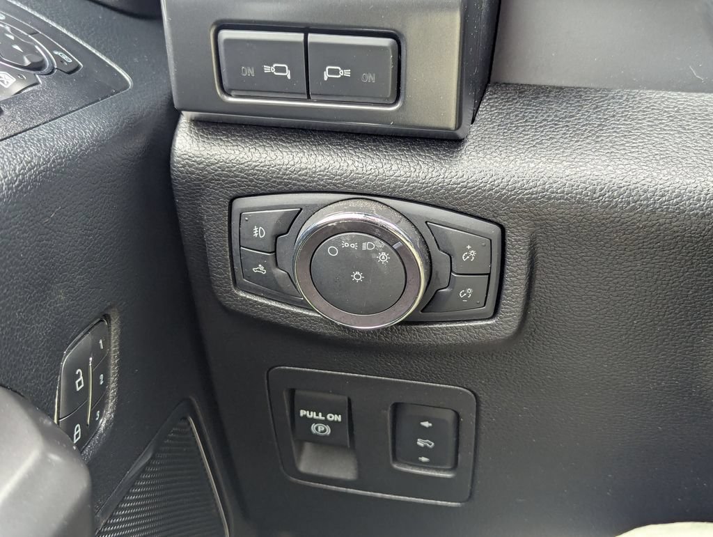 Used 2019 Ford F150 Lariat AWD/4WD image 13