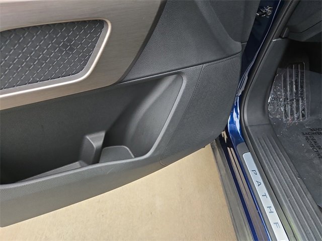 Certified 2024 Nissan Pathfinder Platinum w/ Cargo Package image 32