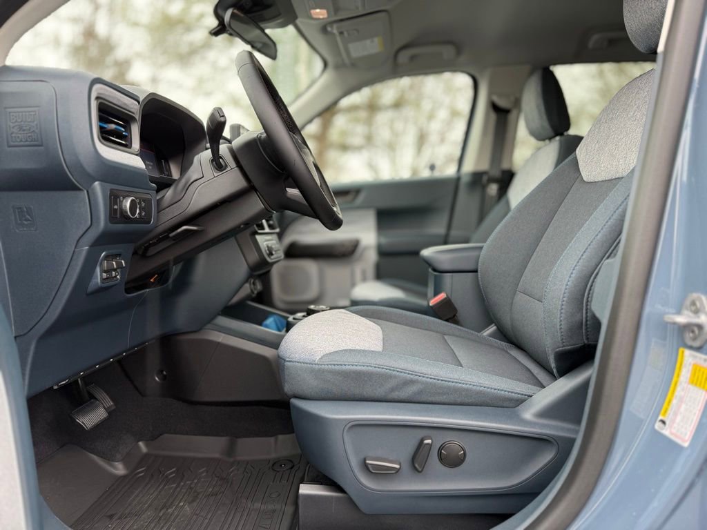 Used 2025 Ford Maverick XLT w/ XLT Luxury Package image 12