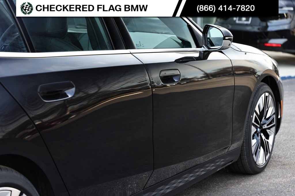 Certified 2025 BMW 530i w/ Premium Package image 8