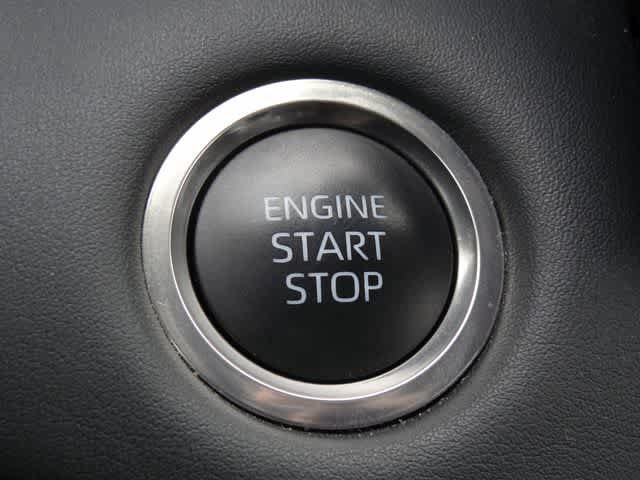 Certified 2025 Toyota Highlander LE FWD image 24
