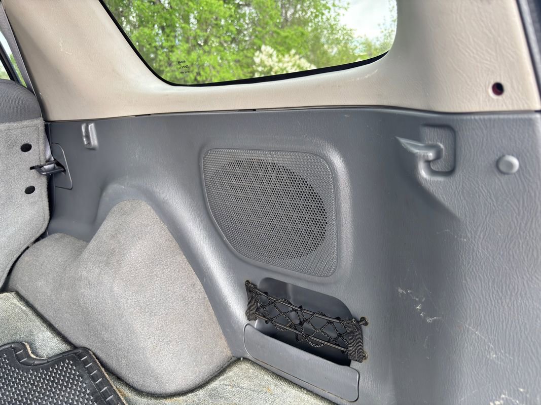 Used 2002 Nissan Xterra XE image 30