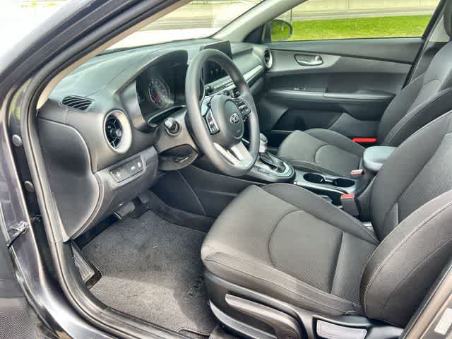 Used 2020 Kia Forte Sedan FWD image 3