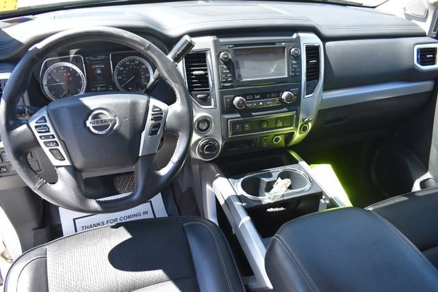 Used 2017 Nissan Titan PRO-4X AWD/4WD image 19