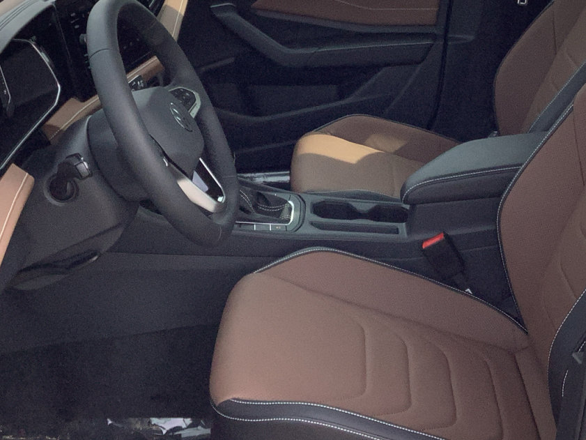 New 2026 Volkswagen Jetta SEL FWD image 22