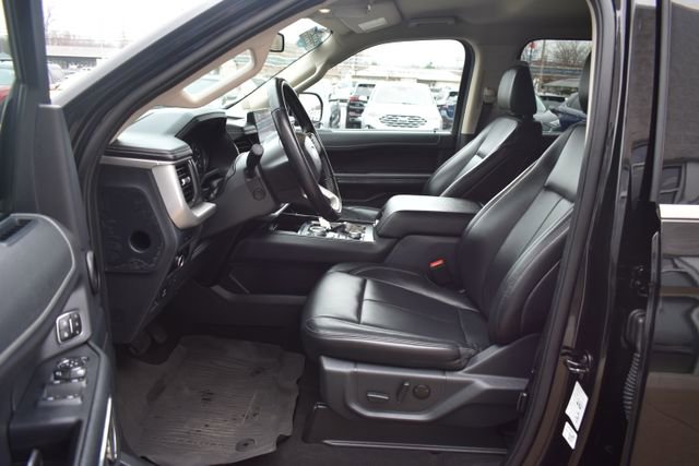 Used 2024 Ford Expedition XLT AWD/4WD image 13
