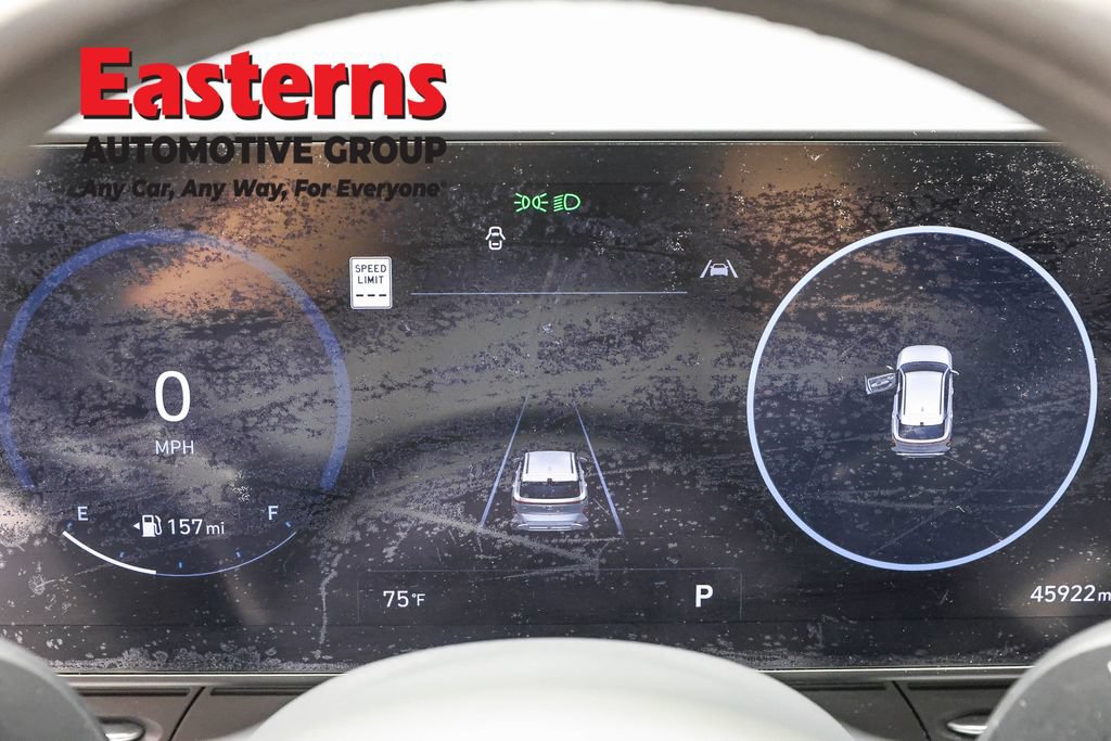 Used 2024 Hyundai Kona Limited FWD image 16
