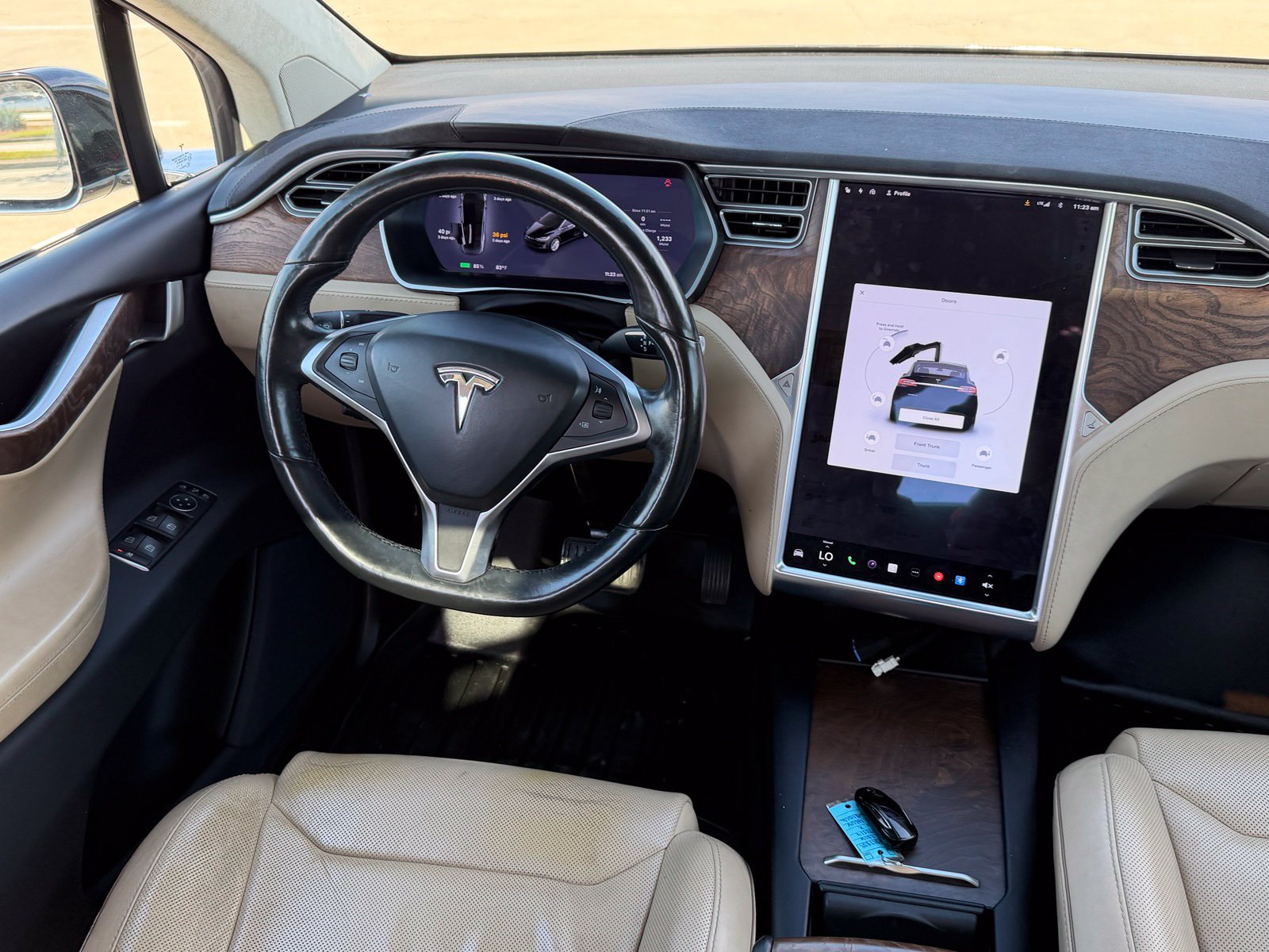 Used 2016 Tesla Model X 90D AWD/4WD image 14