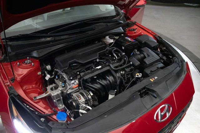 Used 2021 Hyundai Elantra Limited w/ Cargo Package image 27