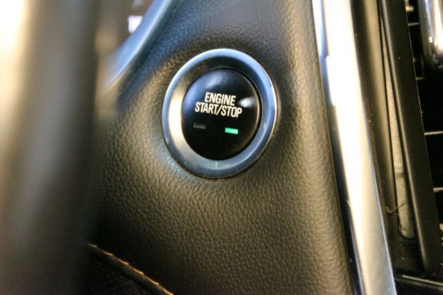 Used 2021 Chevrolet Traverse Premier w/ Redline Edition AWD/4WD image 26