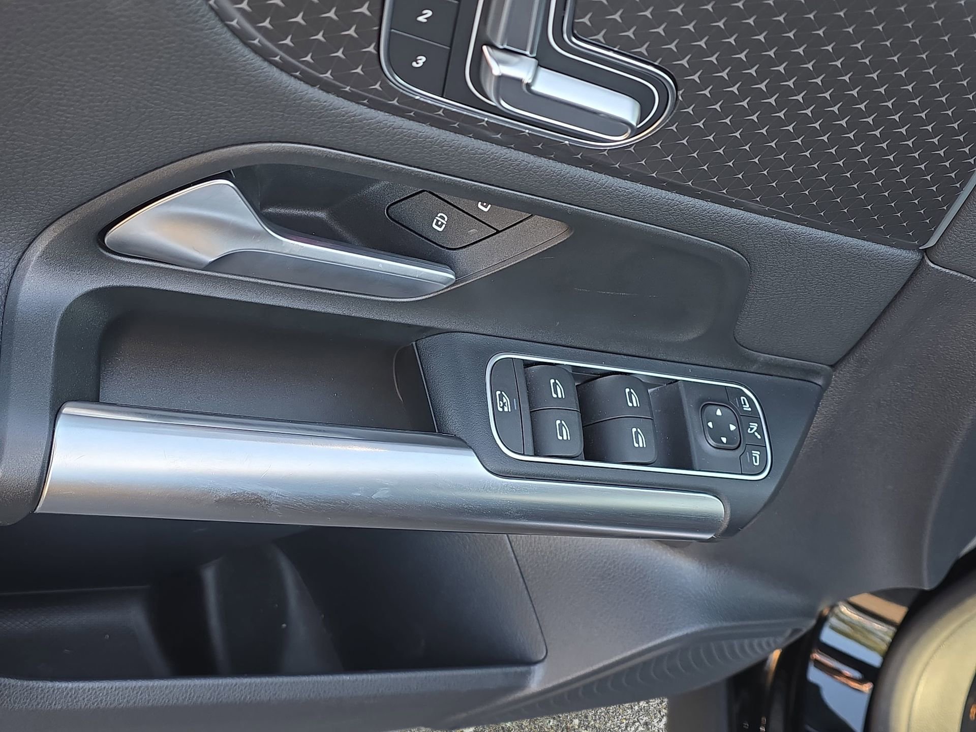 Certified 2025 Mercedes-Benz GLA 250 GLA 250 image 27