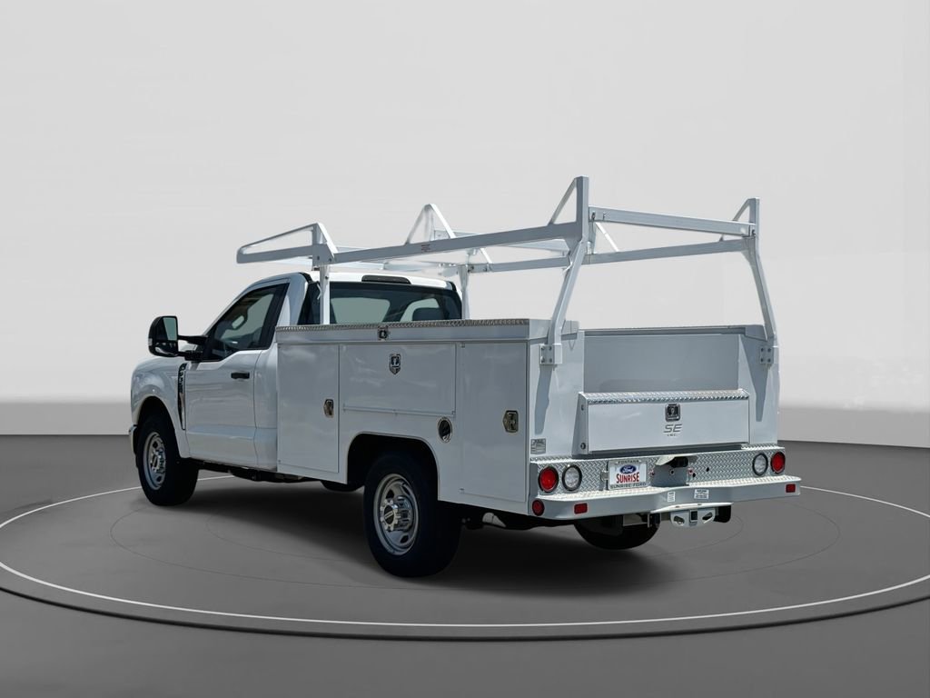 New 2025 Ford F350 XL w/ XL Chrome Package image 2