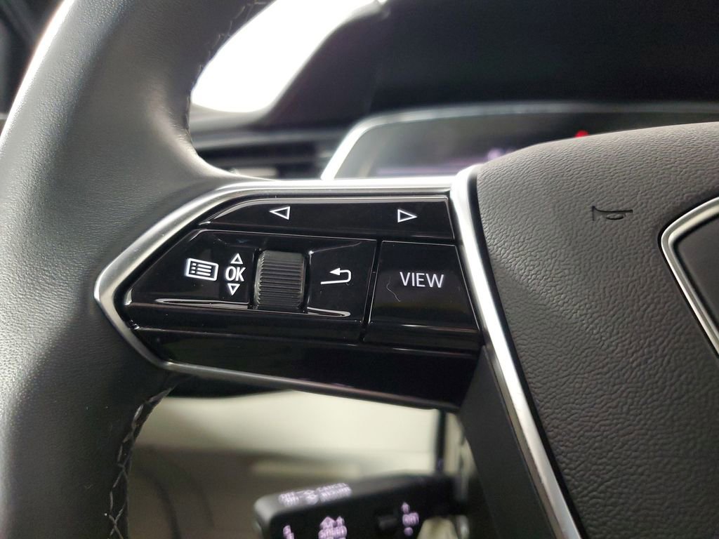 Used 2024 Audi Q8 e-tron Premium Plus w/ Premium Plus Package image 24