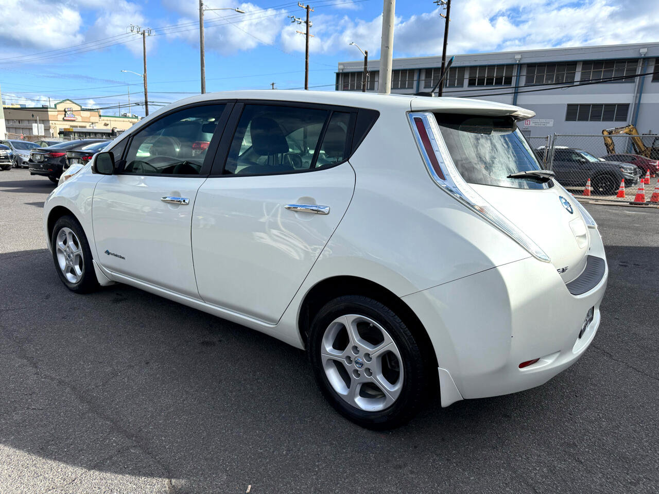 Used 2013 Nissan Leaf SV w/ LED & Quick Charge Pkg image 3