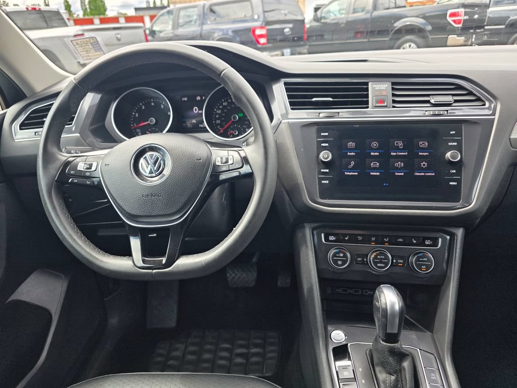 Used 2020 Volkswagen Tiguan SE FWD image 10