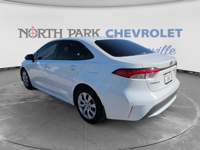 Used 2022 Toyota Corolla LE FWD image 5