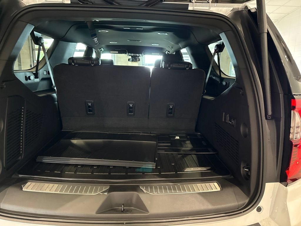 New 2026 GMC Yukon XL Denali w/ LPO, Floor Liner Package AWD/4WD image 18