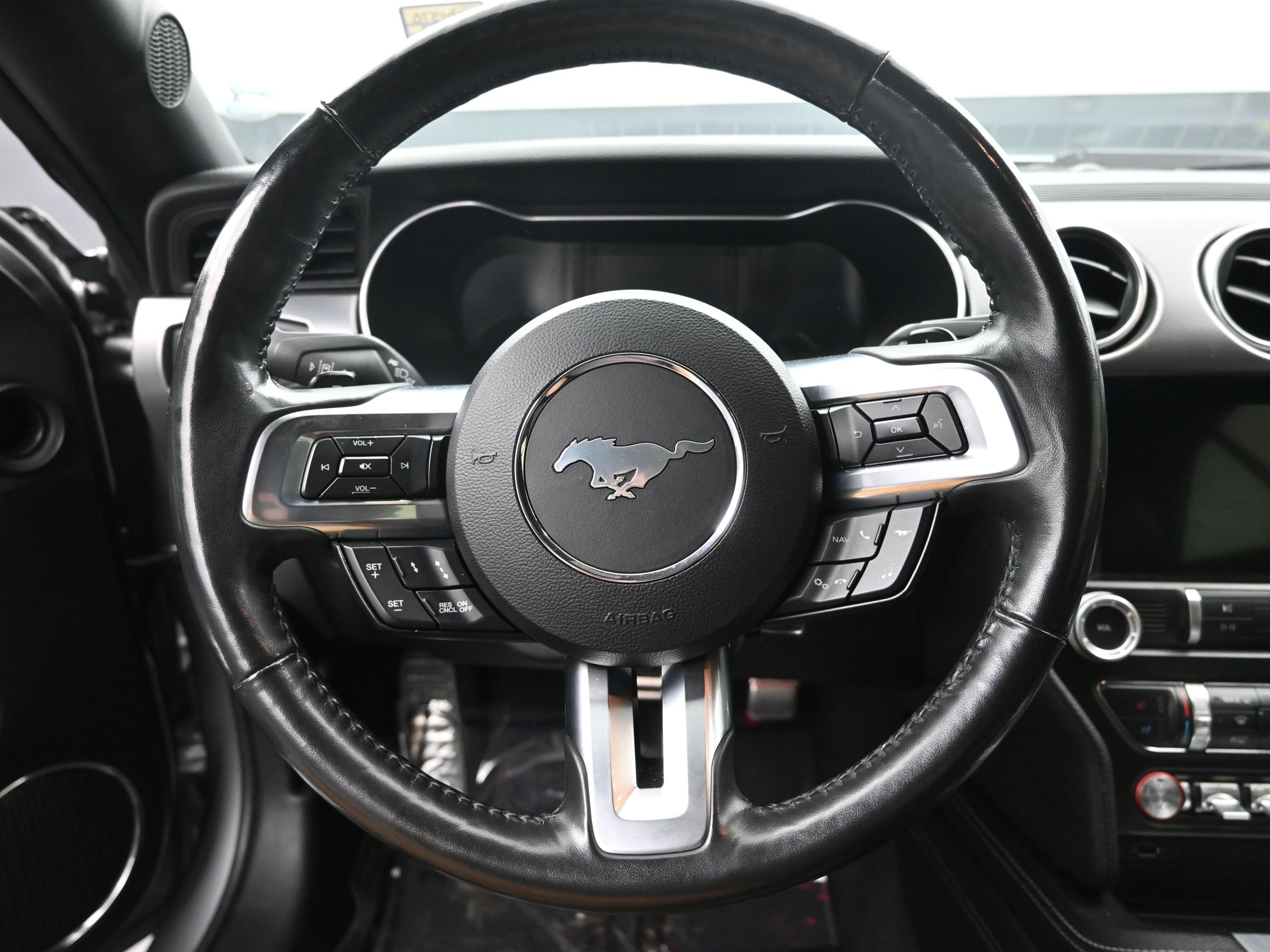 Used 2022 Ford Mustang GT Premium w/ Equipment Group 401A RWD image 13