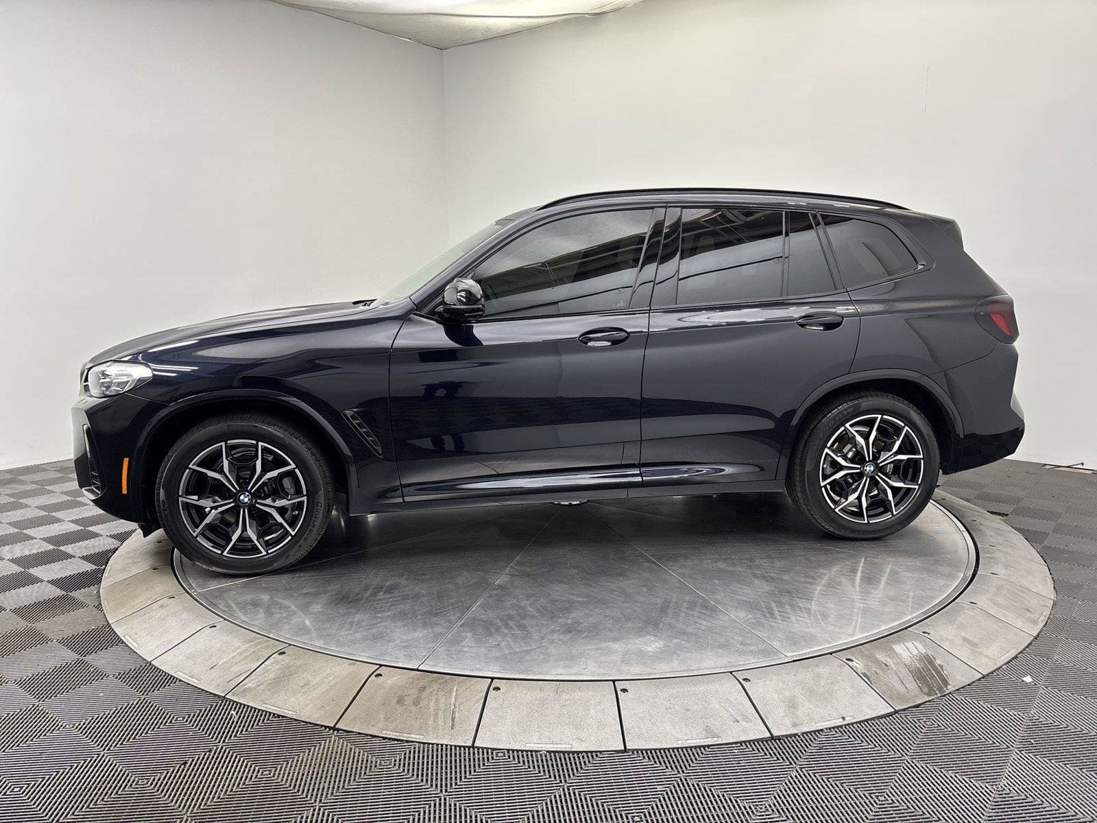 Used 2023 BMW X3 xDrive30i w/ M Sport Package AWD/4WD image 16