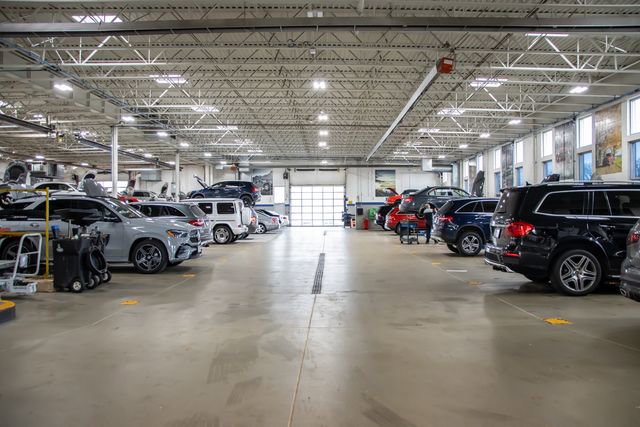 Certified 2022 Mercedes-Benz GLC 300 4MATIC image 35