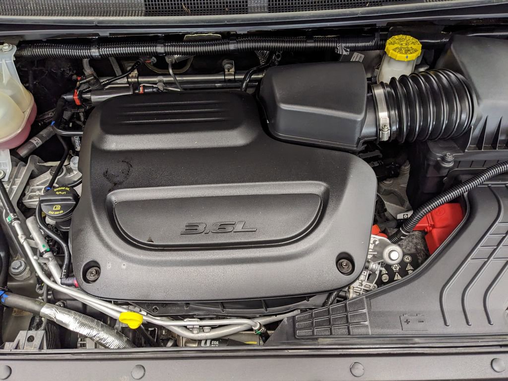 Used 2025 Chrysler Pacifica Select FWD image 22