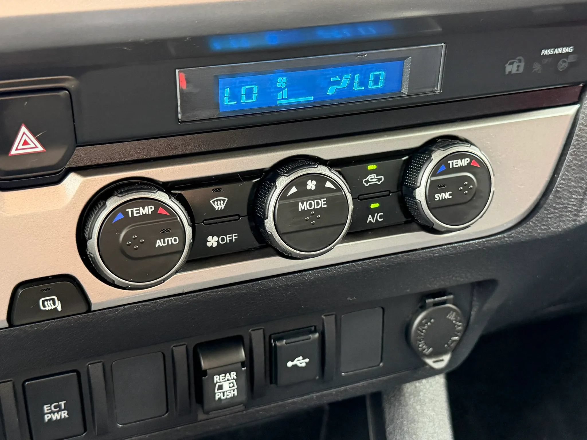 Used 2023 Toyota Tacoma SR5 RWD image 25