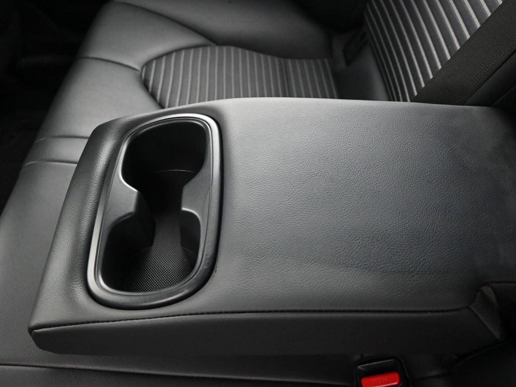 Used 2024 Toyota Camry SE image 17